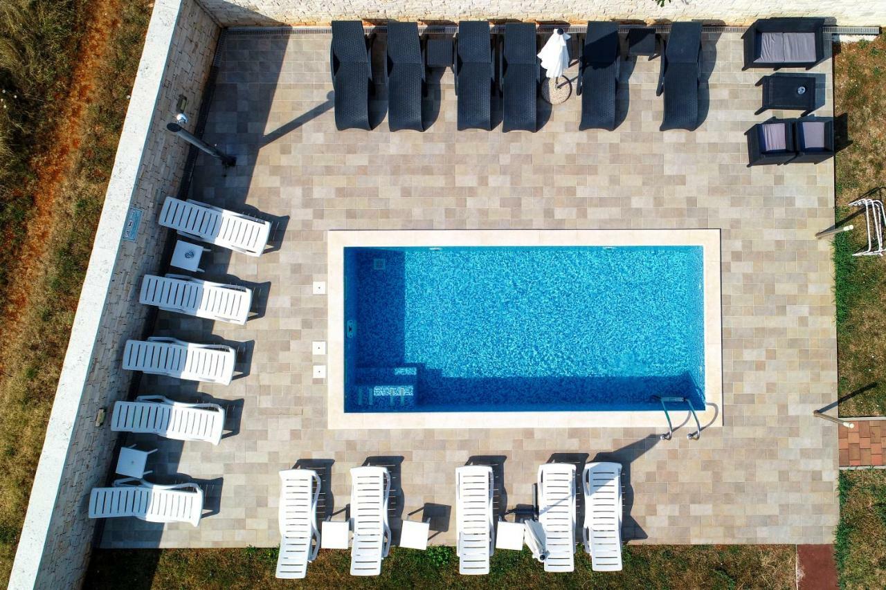 Apartments Villa Adamovic Umag Eksteriør bilde